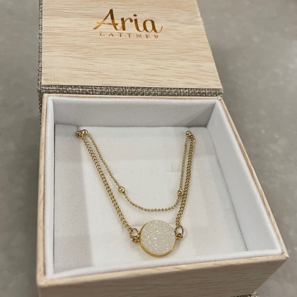 Layered Necklace in Moonstone - Picture 3 of 7